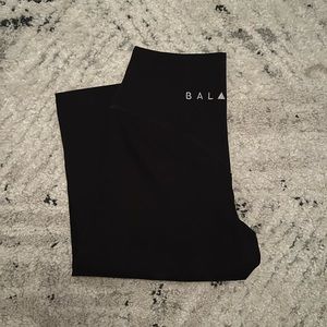 Vitality Cloud Black Leggings